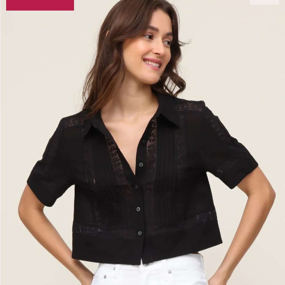 Heartoom suki top. Size medium. Support stylish.
